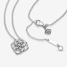 Load image into Gallery viewer, Rose Petals Collier Necklace
